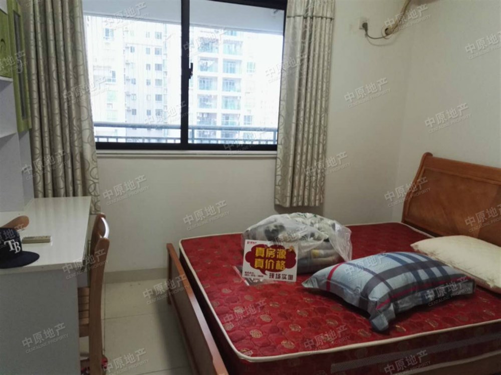 富康豪庭位于塘厦新区,万科金色城市 旁边.